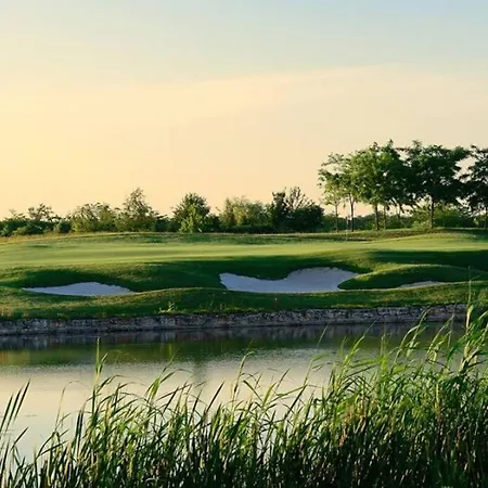 L3 Lighthouse Golf Bałczik
